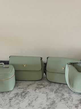 SOLD Vanessa Williams Mint Green Bag set in Pebbled Vegan Leather